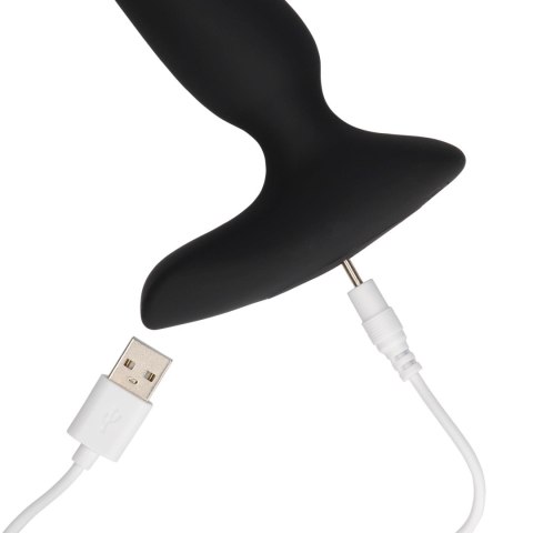 Smooth Vibrating Anal Plug with Remote Control Smooth Vibrating Anal Plug with Remote Control